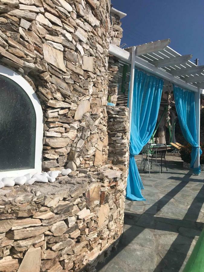 Guest House Gabriela Keratea Exterior photo